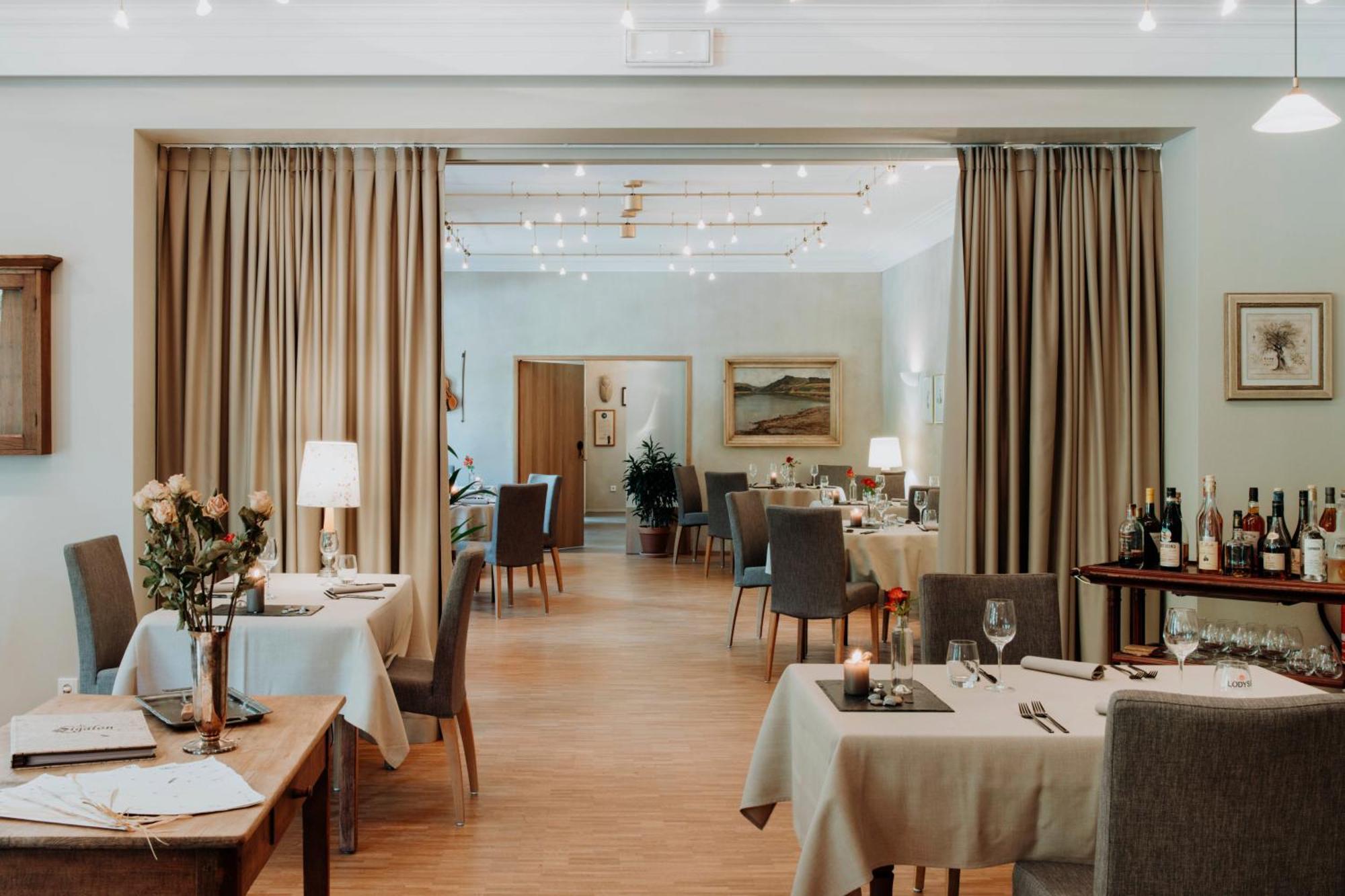 Hotel Restaurant Le Cigalon Waldbillig Экстерьер фото